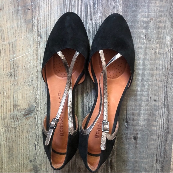 Gentle Souls | Black Suede Heels - Picture 5 of 7